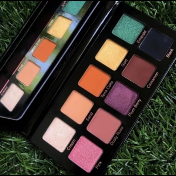 Sephora Other - [Violet Voss] Essentials Pro Eyeshadow Palette